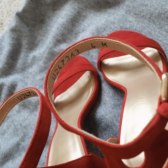 Stuart Weitzman NearlyNude Sandal, Red - Picture 3 of 3
